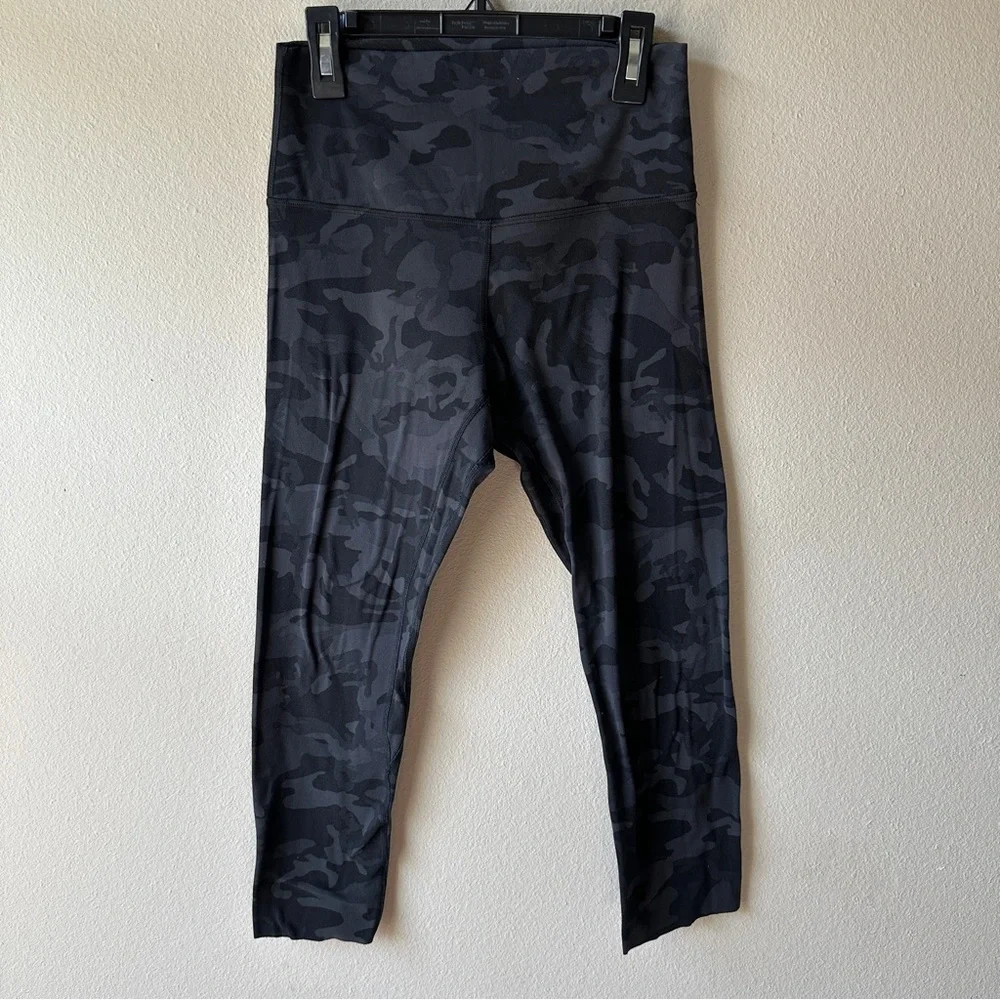 Lululemon Athletica camo workout yoga leggings - Picture 2 of 6